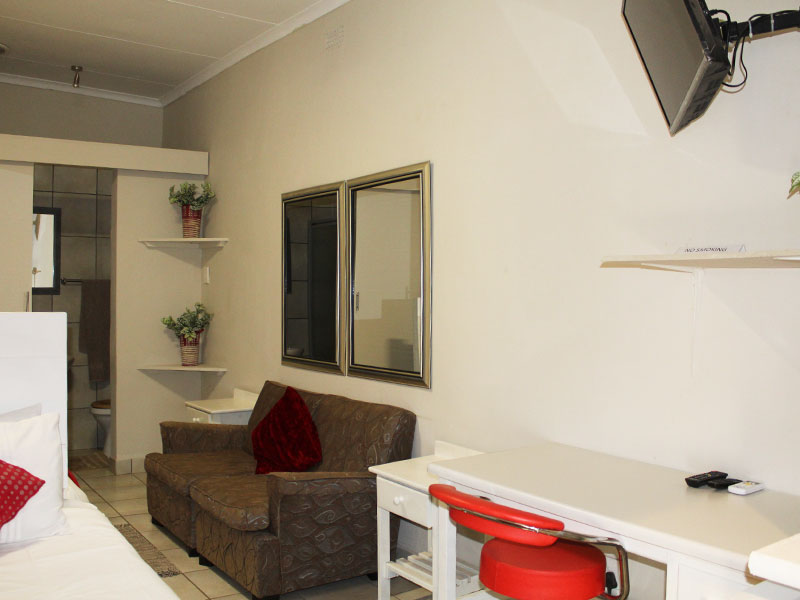 bedroom-room7-charisguesthouse