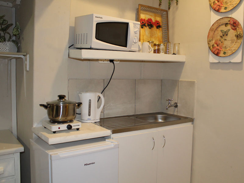 kitchen-room7-charisguesthouse