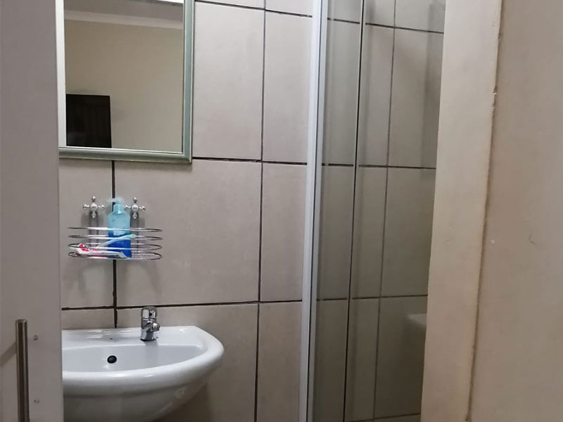 room2-bathroom-image