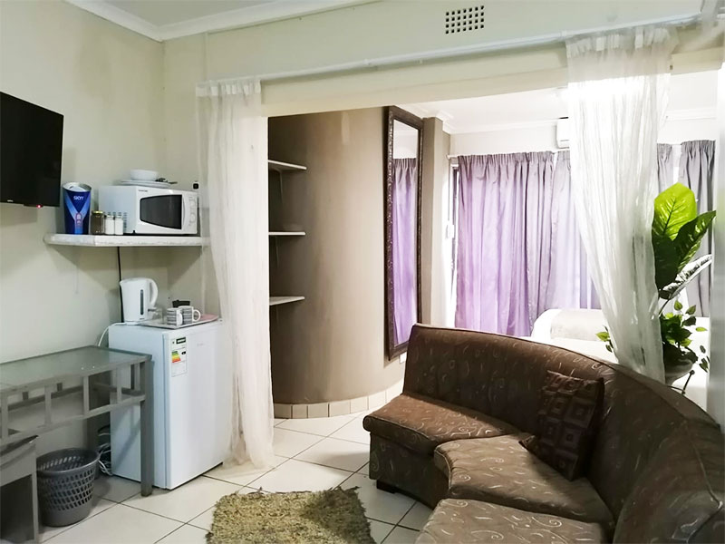 room2-bedroom-image
